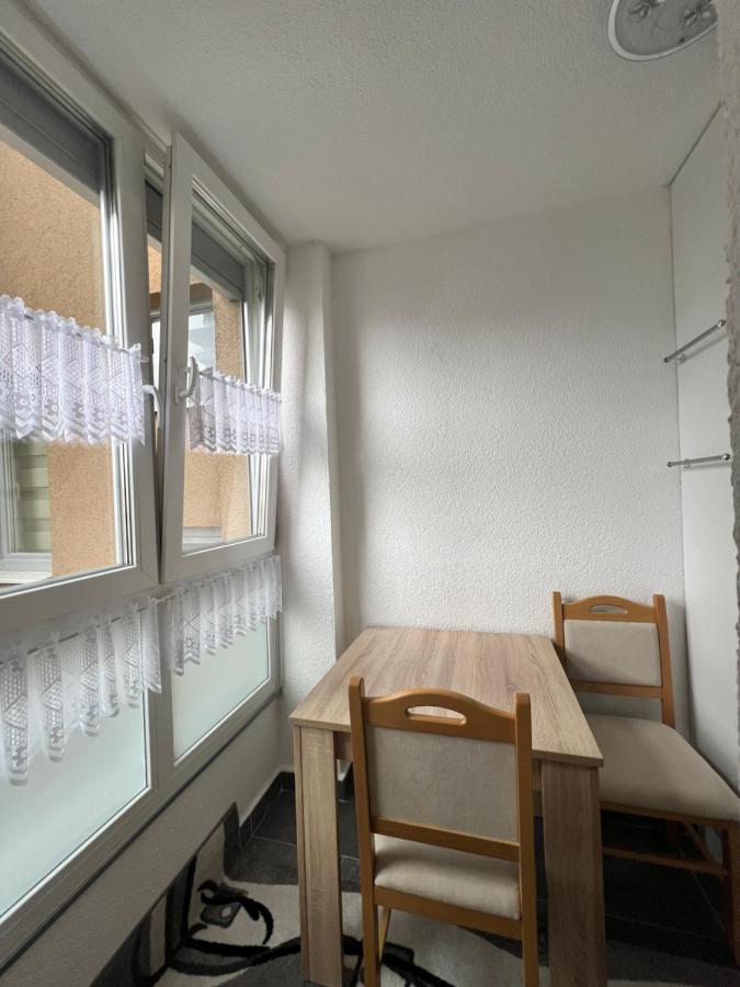 Lara Apartment *